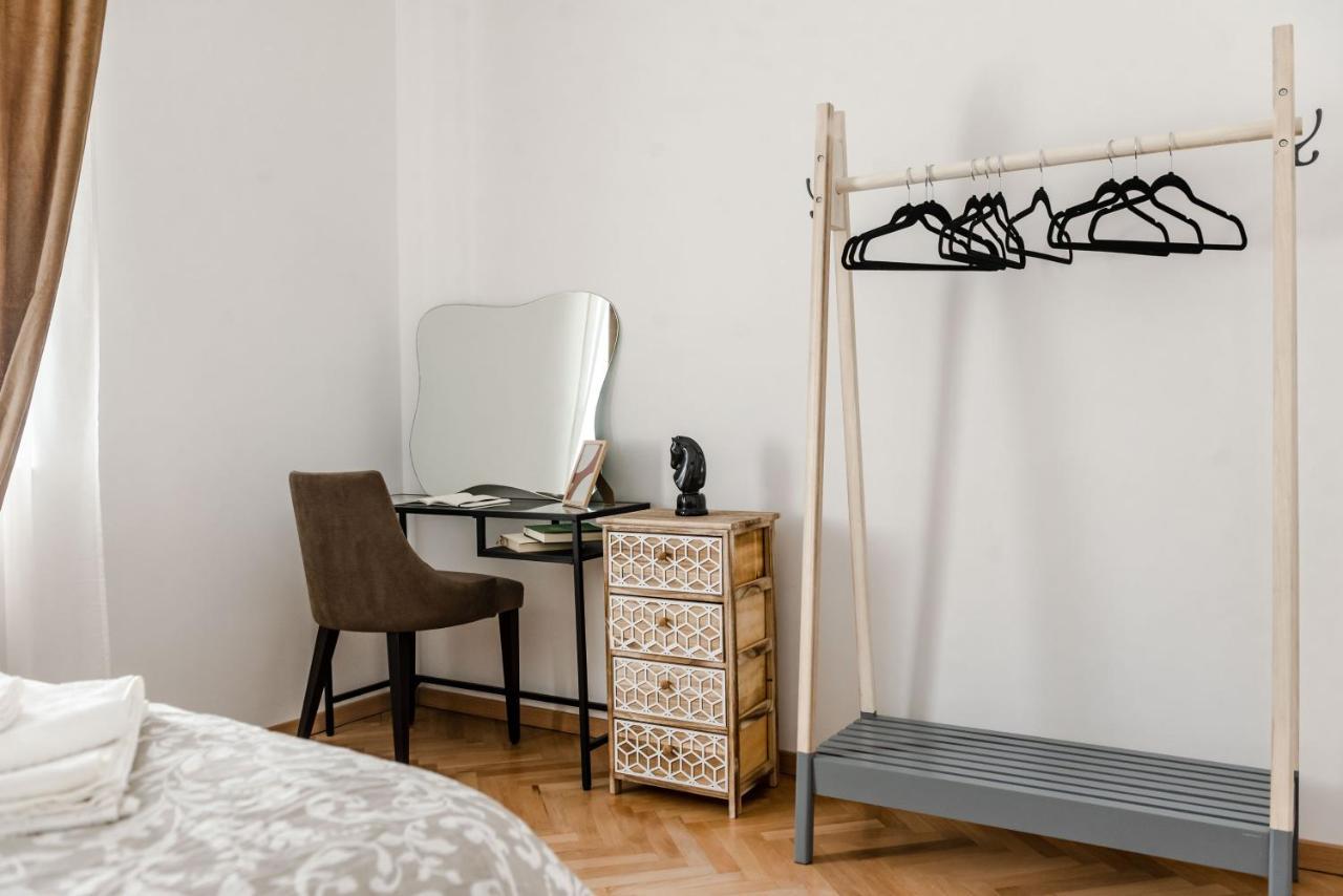 Apartment Lus