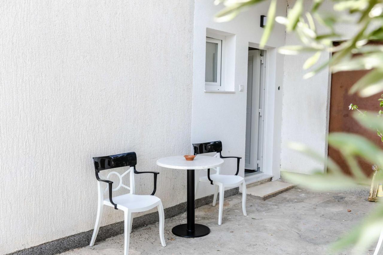 Lus Apartament