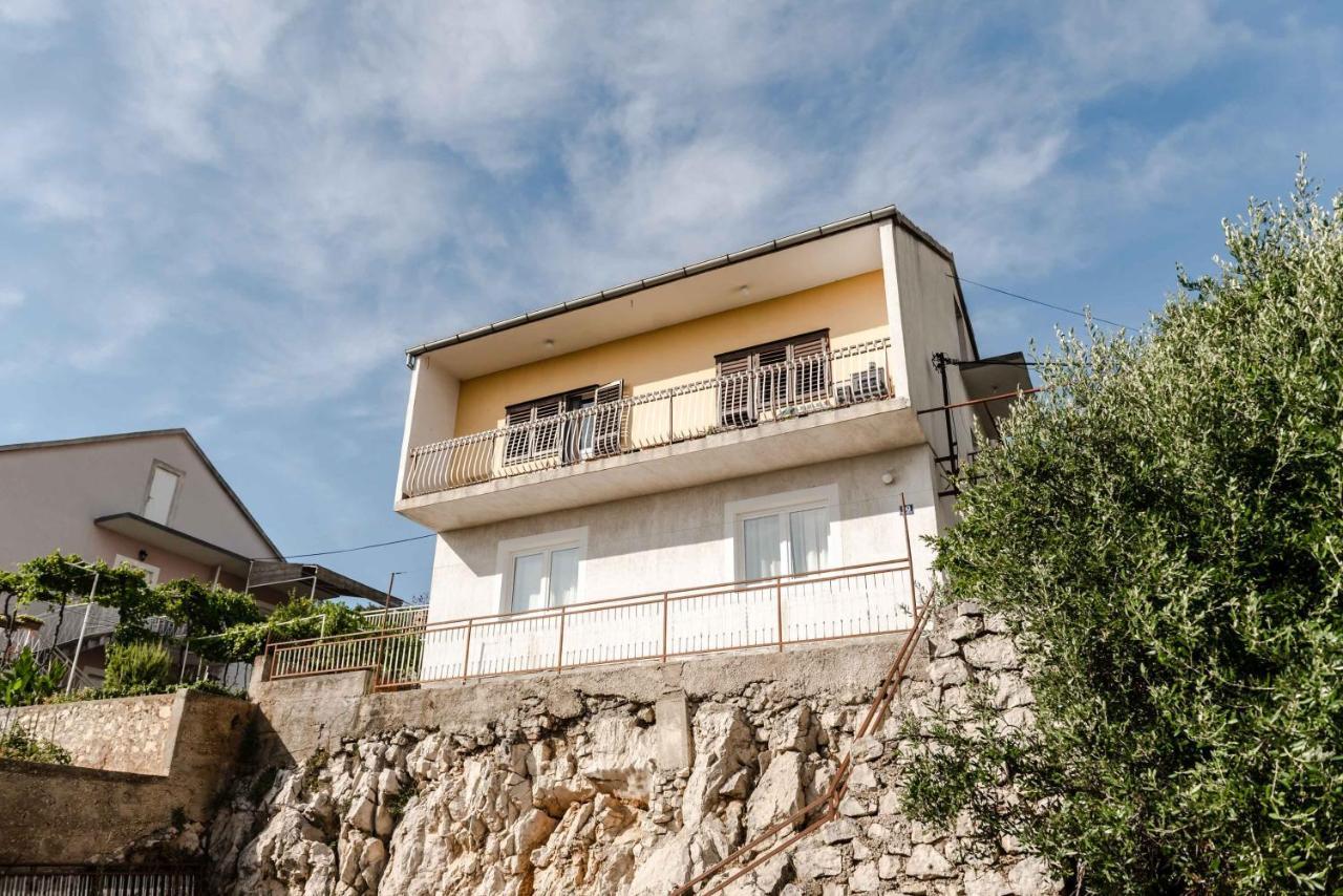 Apartament Lus