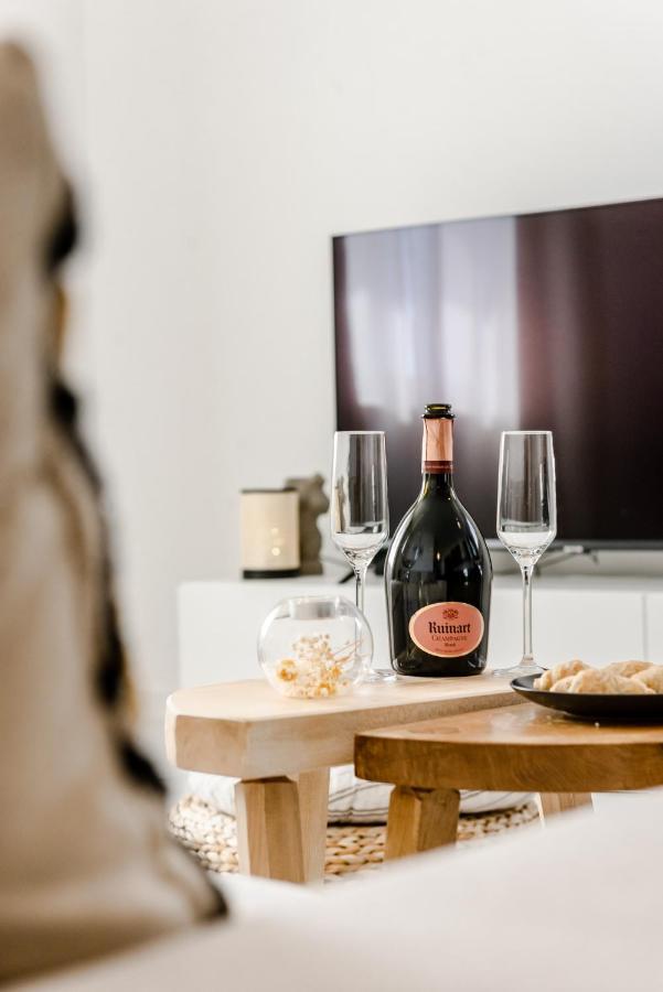 Lus Apartament *